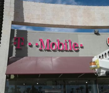 T Mobile store front sign